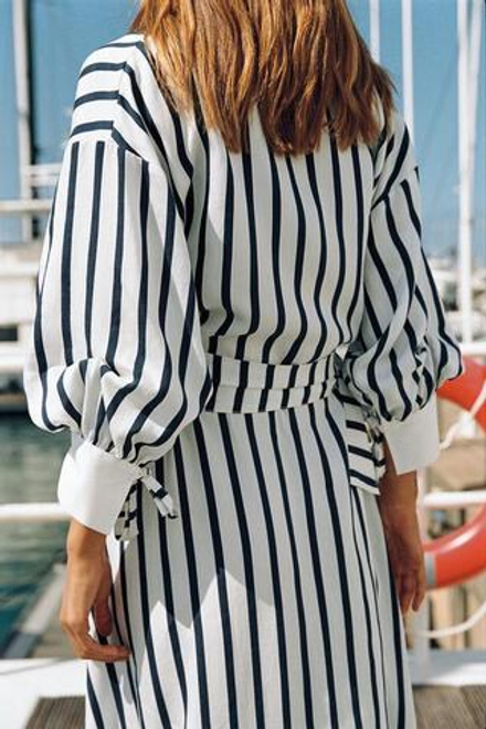 ZARA ПЛАТЬЕ МИДИ В ПОЛОСКУ С РЕМНЕМ, ТЕМНО-СИНИЙ/БЕЛЫЙ