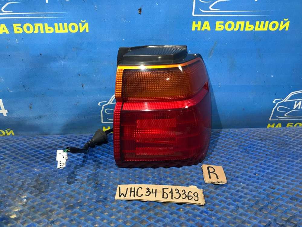 Стоп правый NISSAN STAGEA 1996-1998