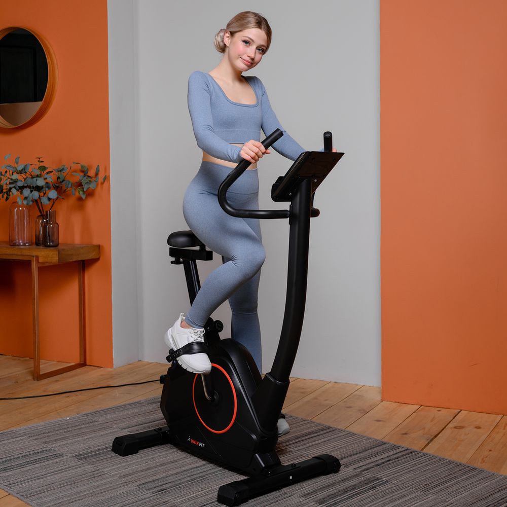 Велотренажер UNIX Fit BL-390E