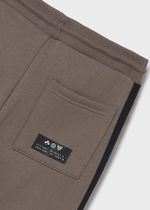 спортивные брюки