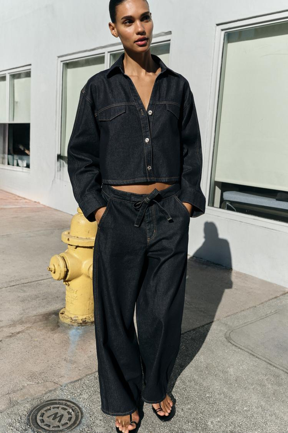 ZARA УКОРОЧЕННАЯ ДЖИНСОВАЯ РУБАШКА Z1975, СИНИЙ