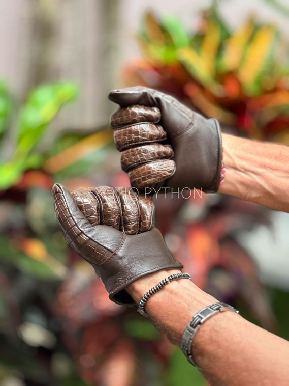 Перчатки из крокодила AC-122