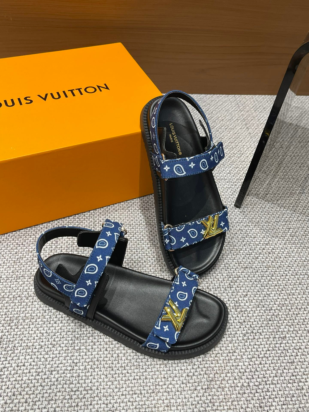 Louis Vuitton Sunset Comfort Flat Sandal