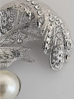 Брошь "Перо с жемчужиной"