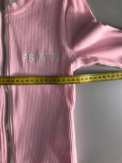 Кофта Asia st 71 приятного оттенка, маркировка XS, визуально на 40/42 размер