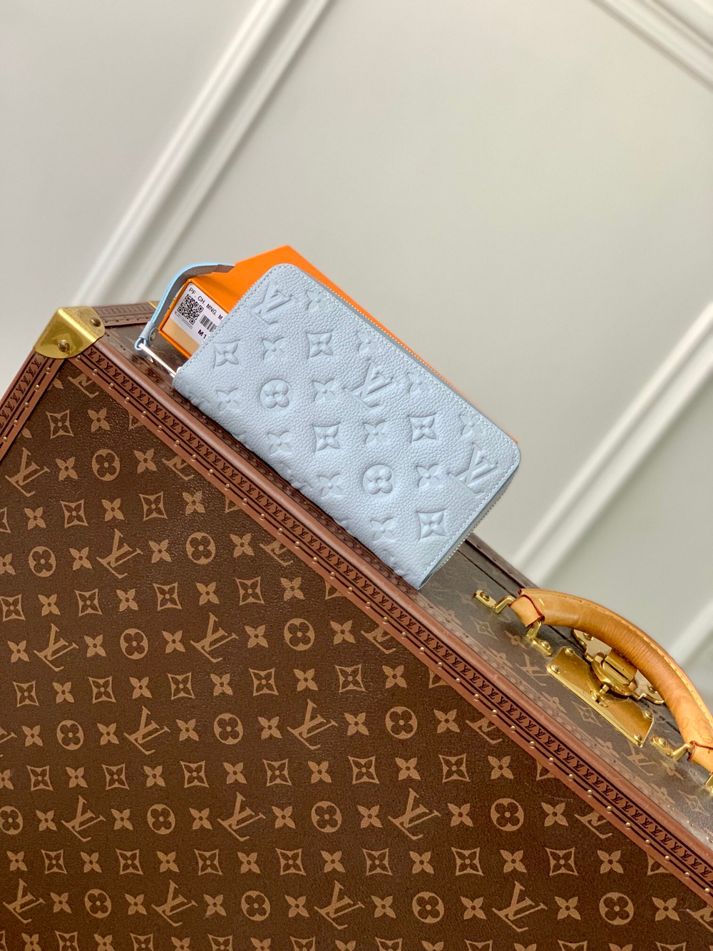 Louis Vuitton Zippy Wallet