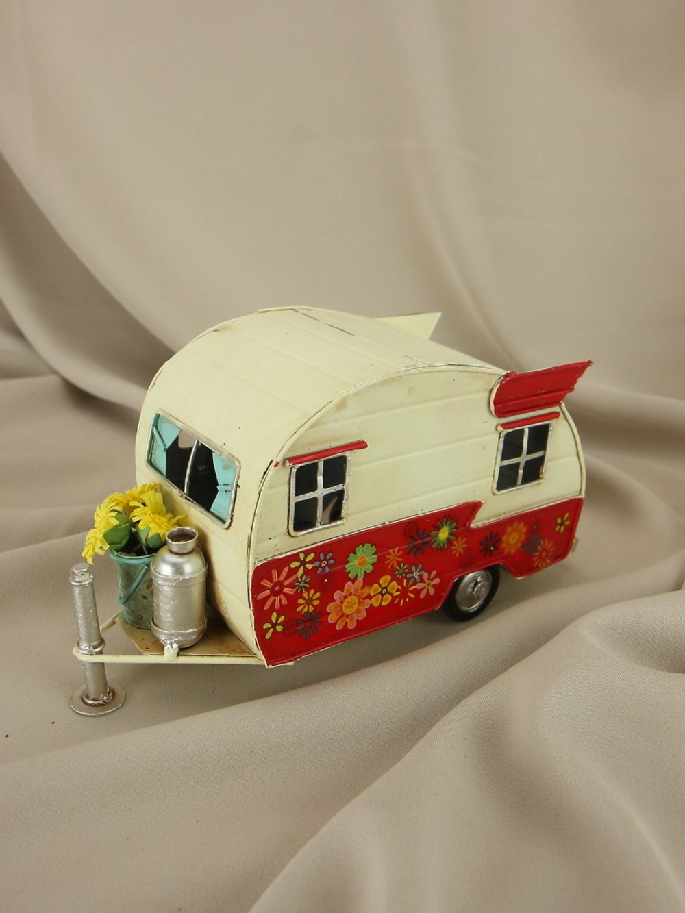 R&D Ретро-прицеп-к автомобилю - кунг для автотуристов