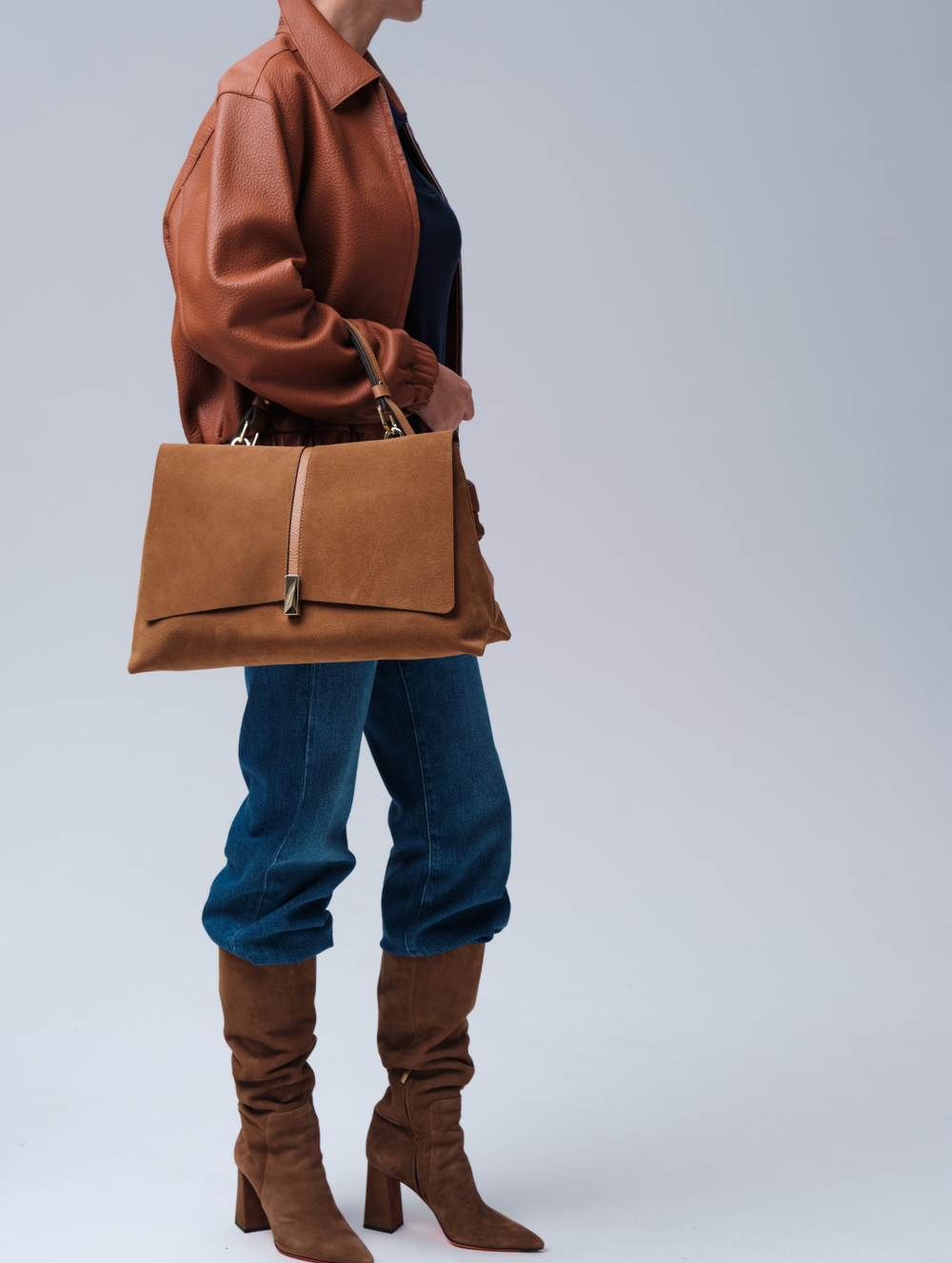 Замшевая сумка сэтчел Colette DBR 31349 светло-коричневый