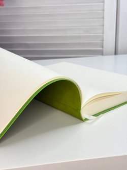 Блокнот А4 200л. (400страниц) без разлиновки Светло зеленый (К44-912A)