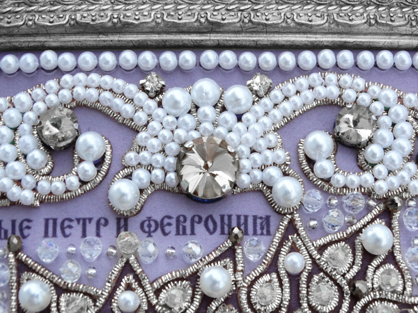 ЖС-13-СБ Набор для вышивания хрустальными камнями Святые Петр и Феврония (белый)