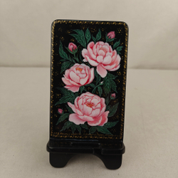 Сувенирная подставка для телефона с росписью Палех "Пионы"
