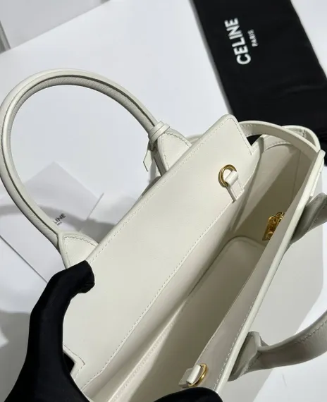 Сумки CELINE TEEN CONTI из натуральной телячьей кожи белая