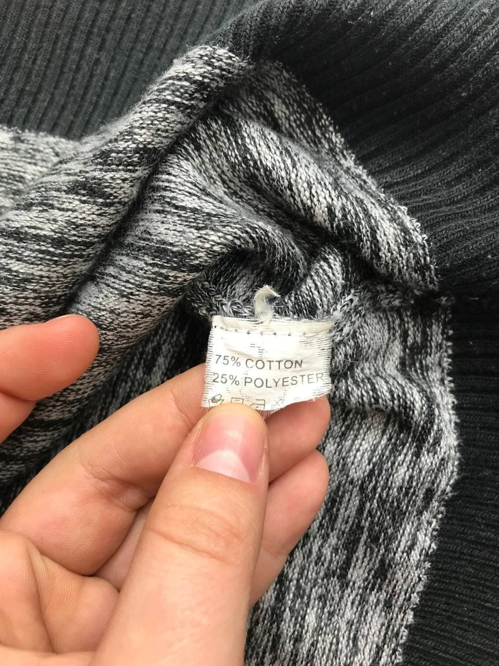 Кофта с красивой застежкой 46/48 размер