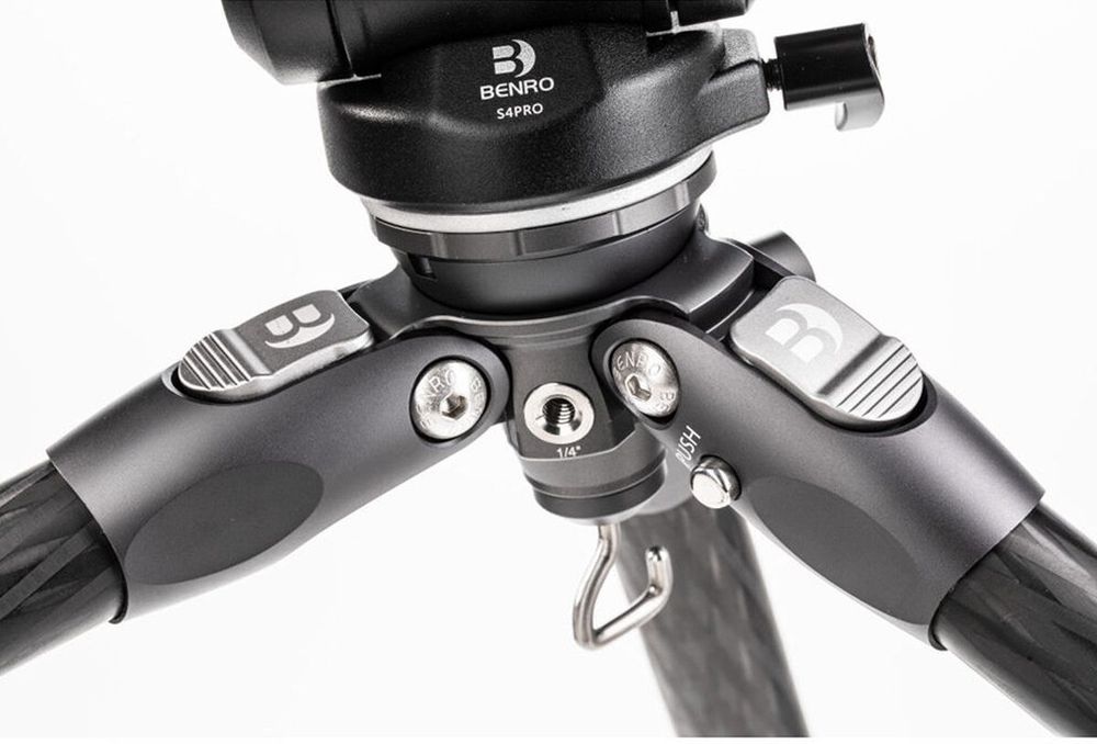 Видеоштатив Benro TTOR34CLVS4PRO карбоновый