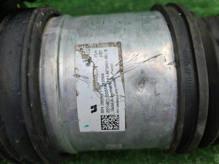 Стойка пневматическая левая Lixiang L9 (2022-н.в.)