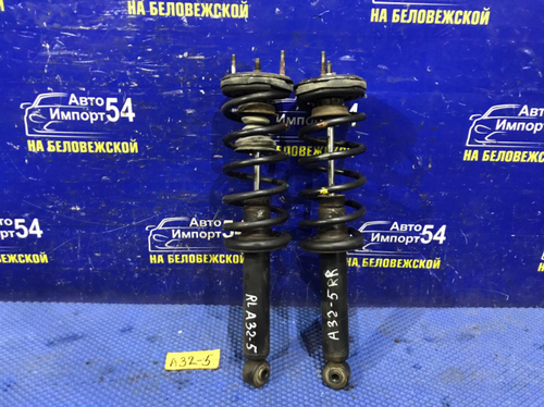 Стойка задняя левая NISSAN CEFIRO 1997