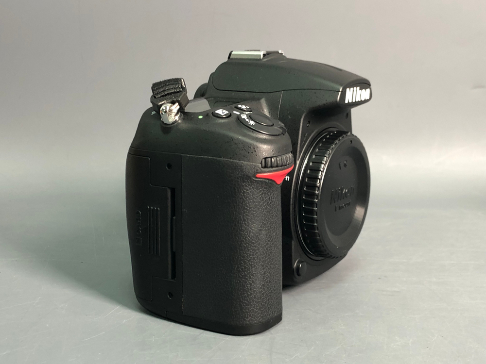 Nikon D7000 10.700 кадров