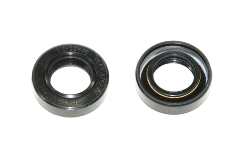 Сальник 22х40-2.2 коленвала а/м УРАЛ, Т-170 сеялки СОН-4, СУПН-8 (чёрный с пружиной/NBR) ГОСТ 8752-79 Балаково (упаковка 20 шт.)