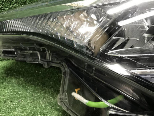 Фара левая Toyota C-HR (2019-2023) LED