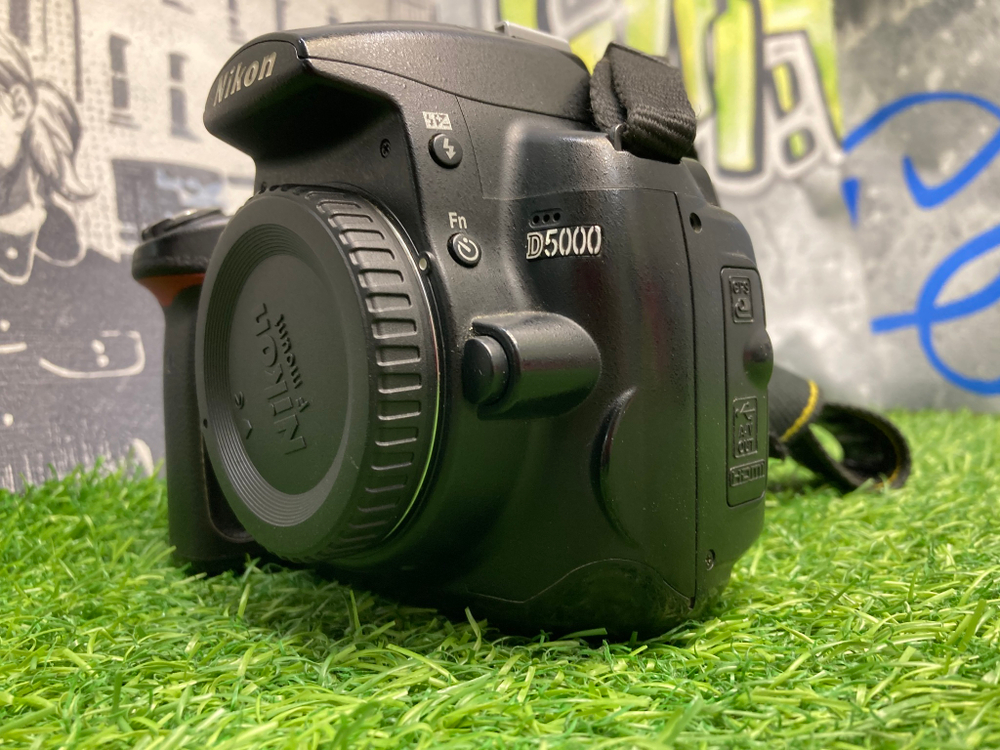 Nikon D5000 46.500 кадров