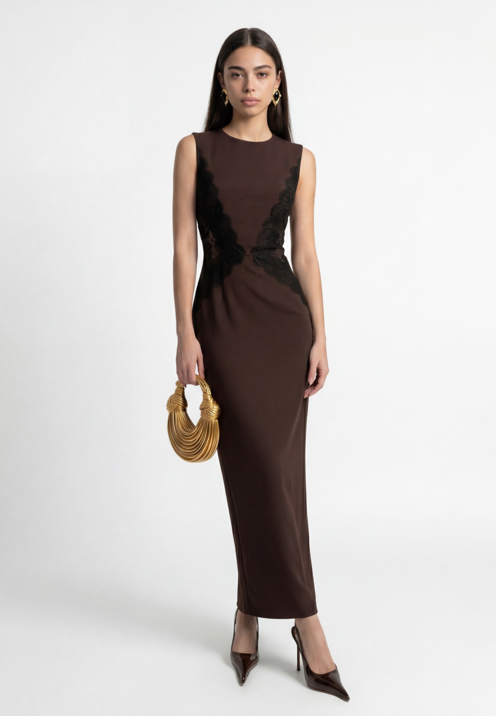 Платье с кружевной вставкой