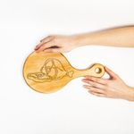 Разделочная деревянная доска из древесины сибирского кедра для мяса с гравировкой RD41