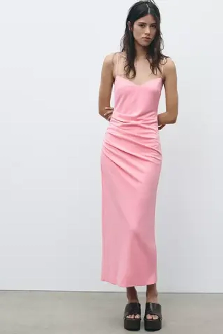 ZARA ПЛАТЬЕ МИДИ СО СБОРКОЙ, РОЗОВЫЙ