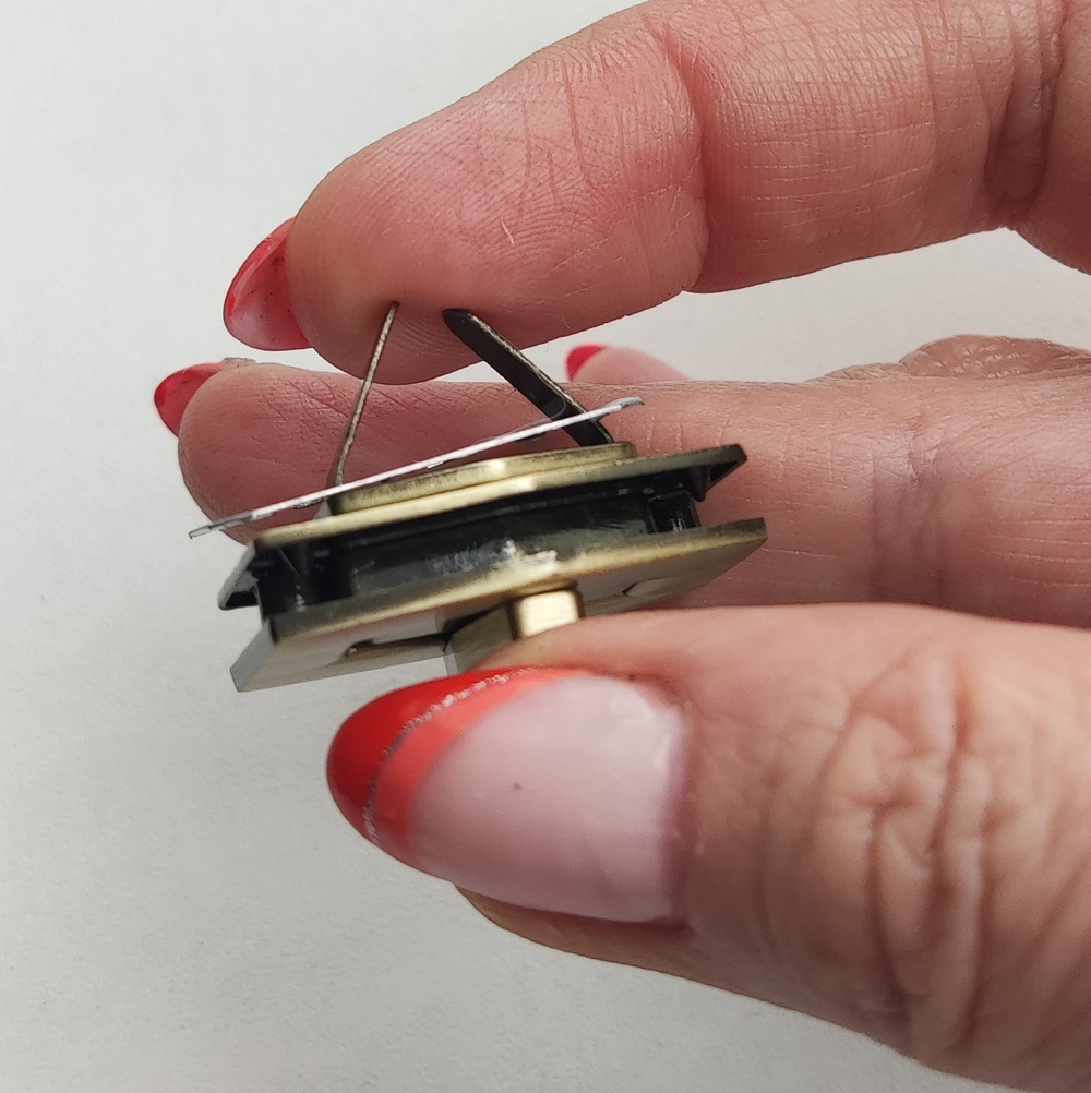 Замок вертушка на винтах Шестигранник Антик