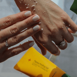 CUSKIN Dr.Solution Papaya Peeling Gel очищающий гель-гоммаж с экстрактом папайи