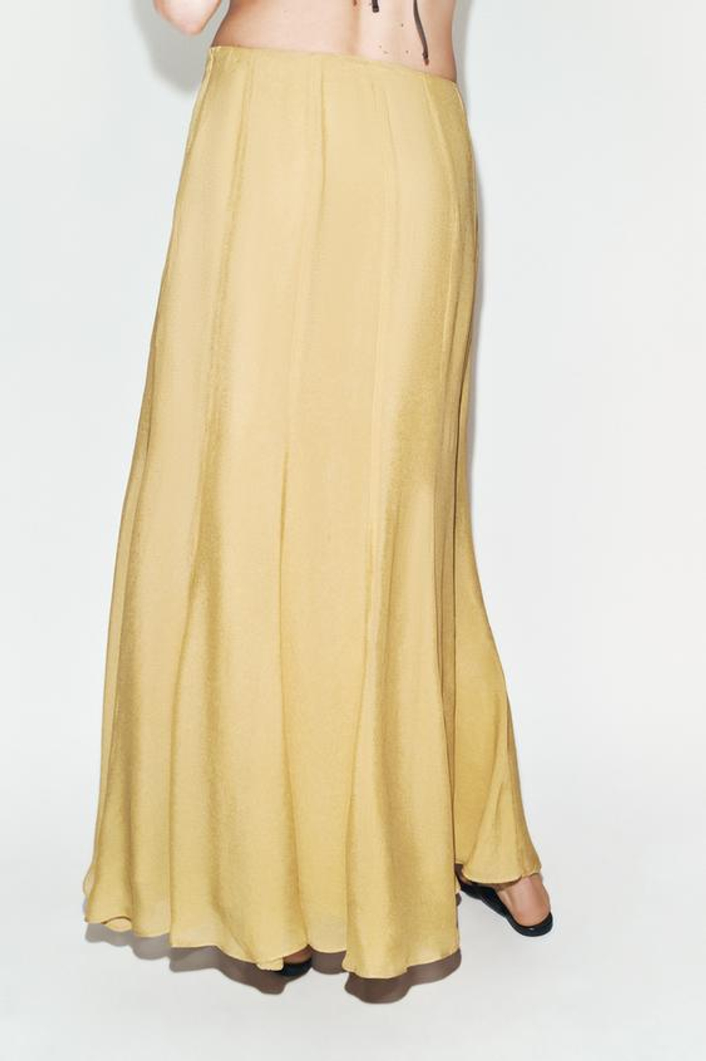 ZARA ДЛИННАЯ СТРУЯЩАЯСЯ ЮБКА, ГОРЧИЧНЫЙ