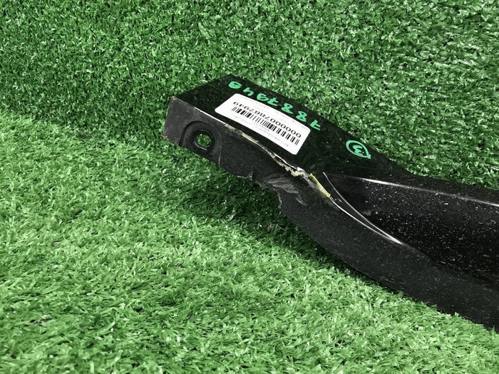 Накладка порога левая BMW M3 G80 (2020-н.в.)