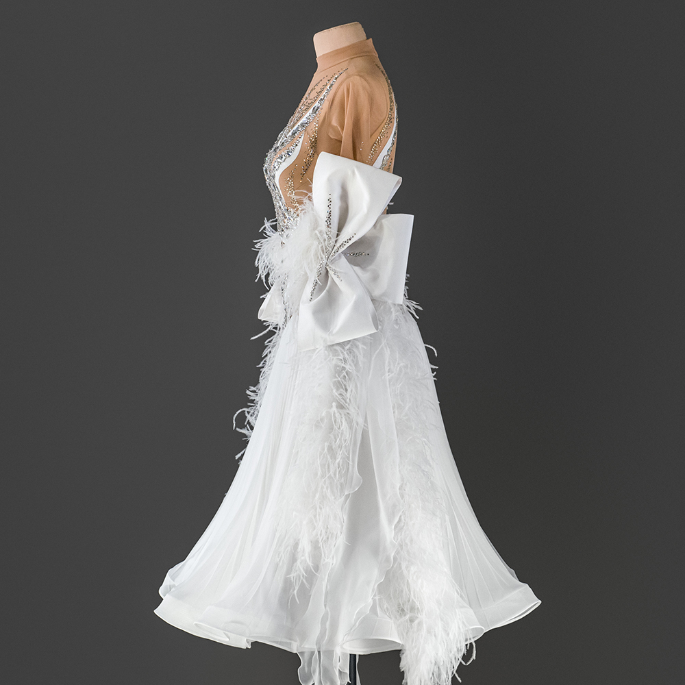 платье для танцев молодежь