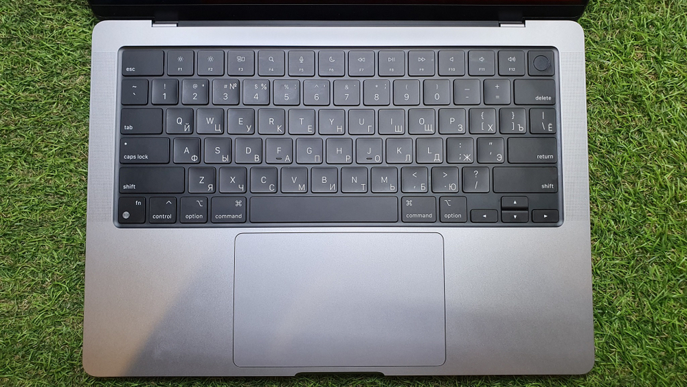 MacBook Pro A2779 14 , 2023, Retina M2/16Gb 48 циклов/MPHH3LL/A