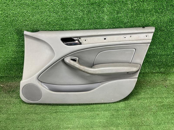 Обшивка двери передняя правая BMW 3er E46 (1998-2007)