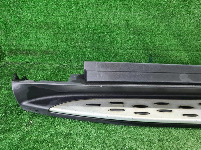 Наклад порога левая Mercedes ML GLE W166 (2011-2018)
