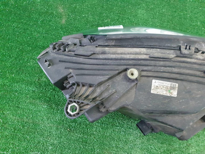 Фара левая Mercedes GLC X253 (2019-2022) LED