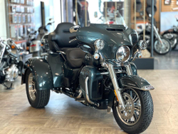 Tri Glide Ultra (FLHTCUTG), Harley-Davidson  2020 "Spruce"