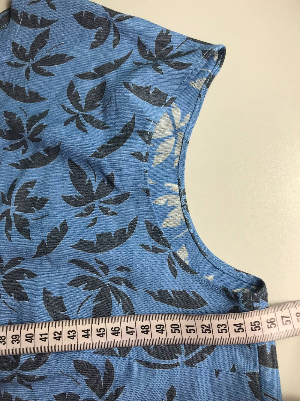 Топ для летнего образа, визуально на 50/52 размер