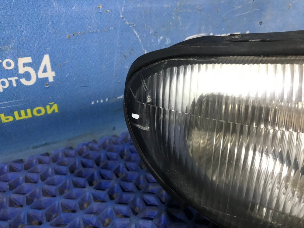 Фара передняя правая NISSAN BLUEBIRD 1993