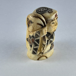 Статуэтка нэцкэ Эбису с мешком