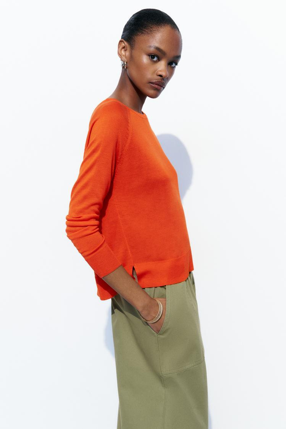 ZARA БАЗОВЫЙ ДЖЕМПЕР ИЗ ТОНКОГО ТРИКОТАЖА, ТЕМНО-ОРАНЖЕВЫЙ