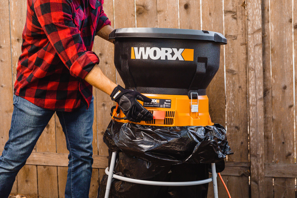 Измельчитель для листьев WORX WG430E