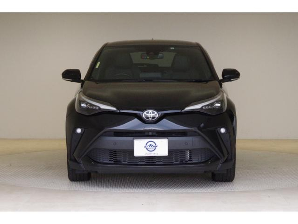 TOYOTA C - HR 2022 г.