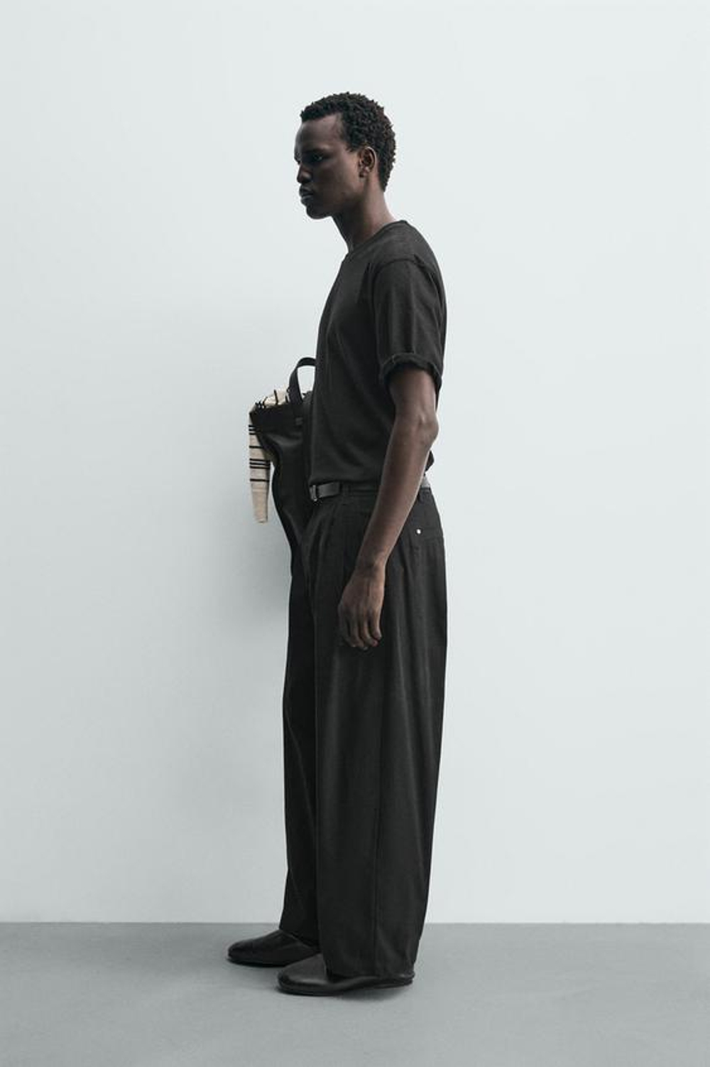 ZARA БРЮКИ ЧИНОС WIDE FIT, ЧЕРНЫЙ