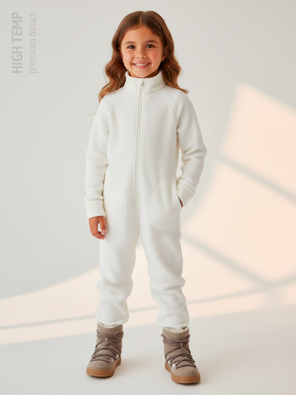 Теплый флисовый комбинезон с карманами