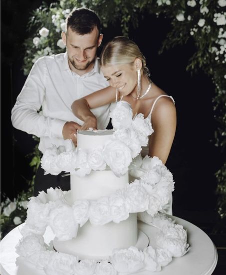 Свадебный торт с декоративной спиралью