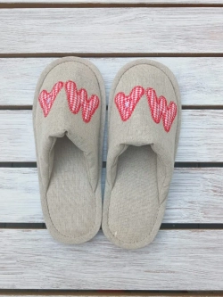 Льняные тапочки с аппликацией "Мама"