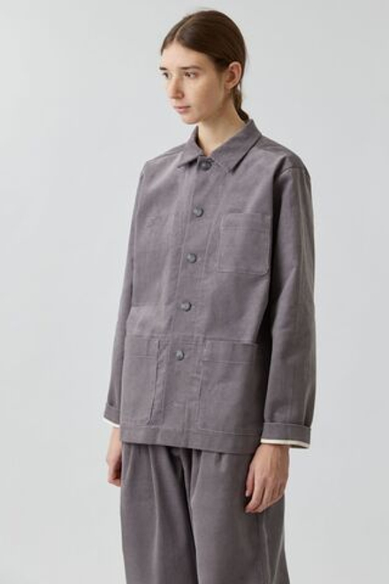 Верхняя мужская рубашка с карманами из дымчатого вельвета