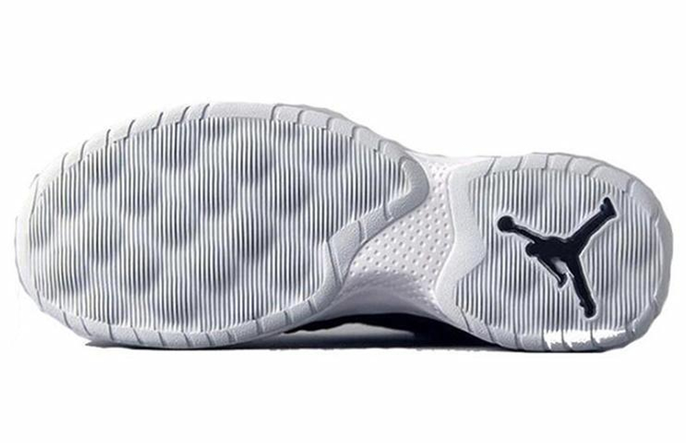Кроссовки Jordan B. Fly