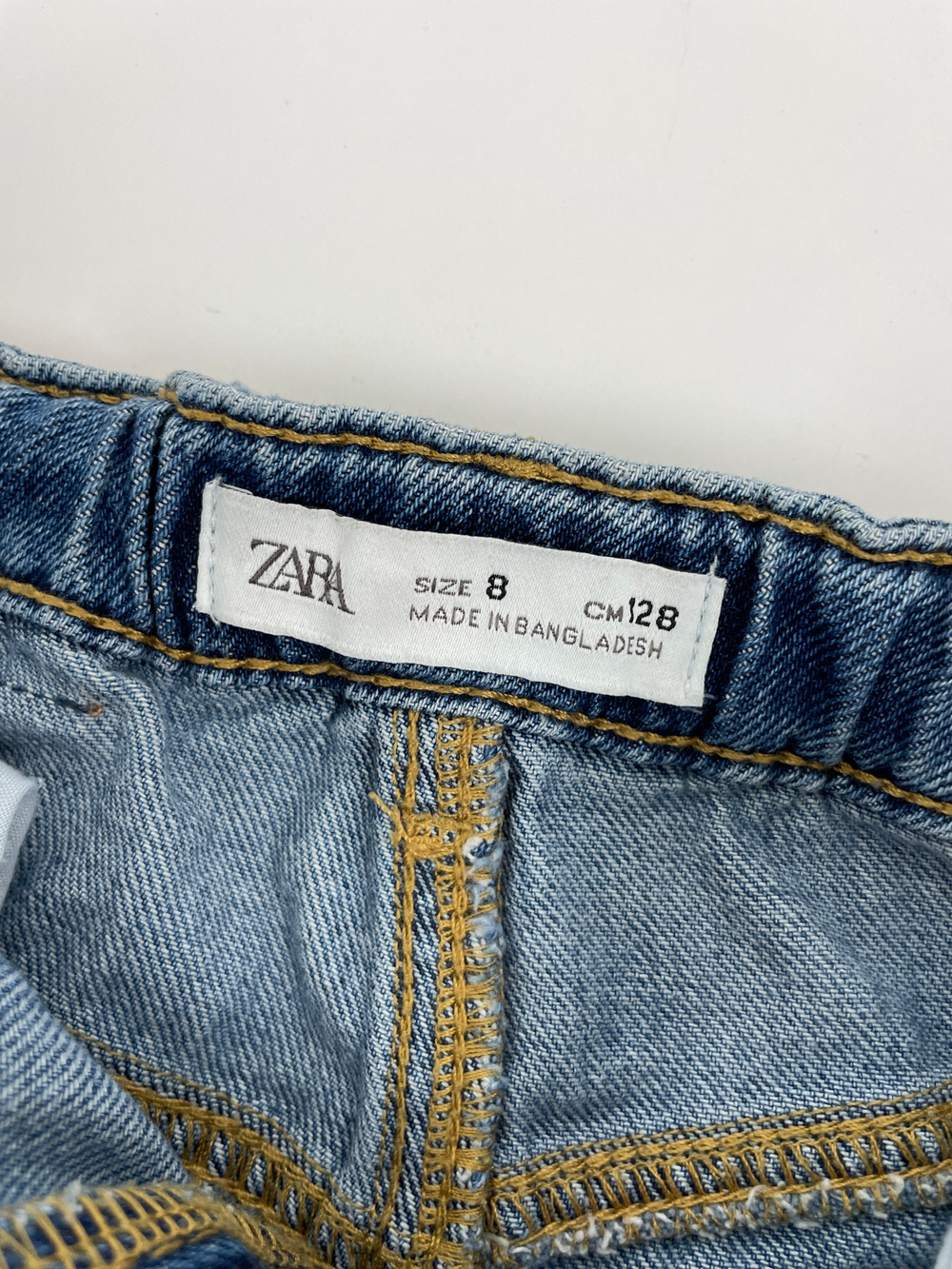 Джинсы Zara
